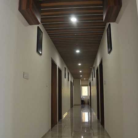 Hotel The Grand Shiva Gondal Экстерьер фото
