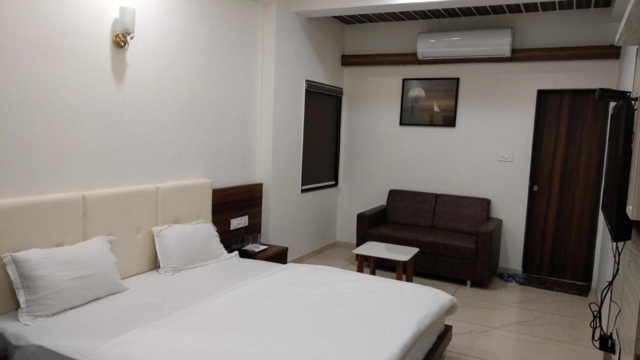 Hotel The Grand Shiva Gondal Экстерьер фото